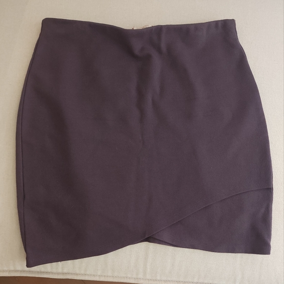 Sunday Best Primrose Skirt - Picture 2 of 3